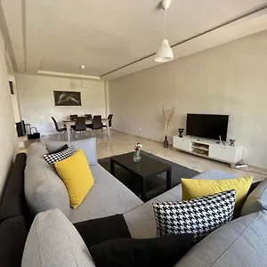 Chic & Cosy Flat Near Airport Lockbox Fast Wifi Apartment Nouaceur